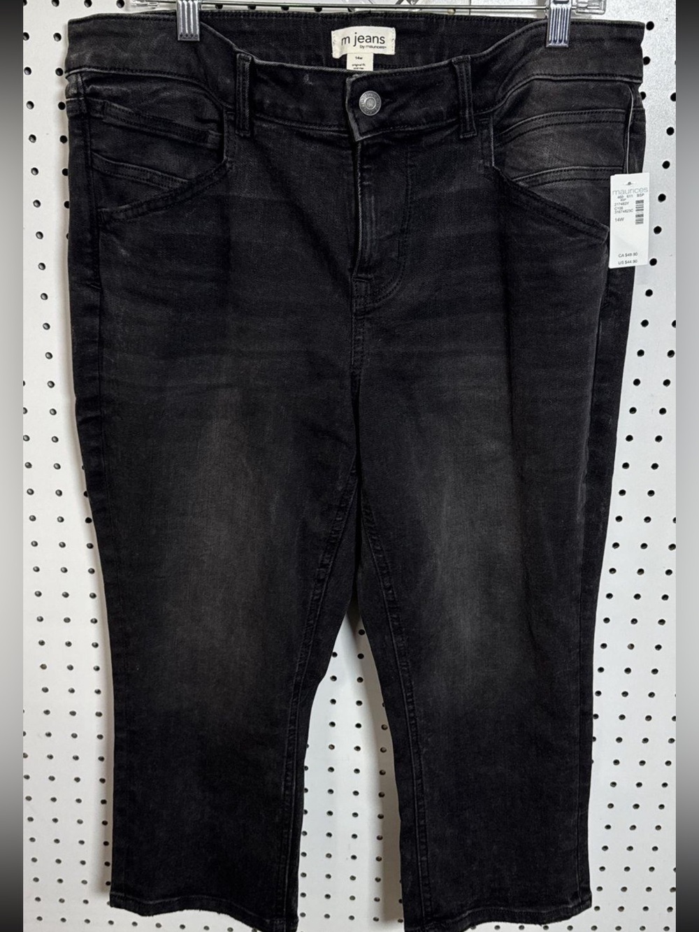 Maurice’s Mid Rise Capri- Black